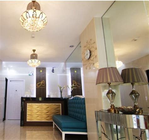 BAYMONT SUITES AND RESIDENCES .